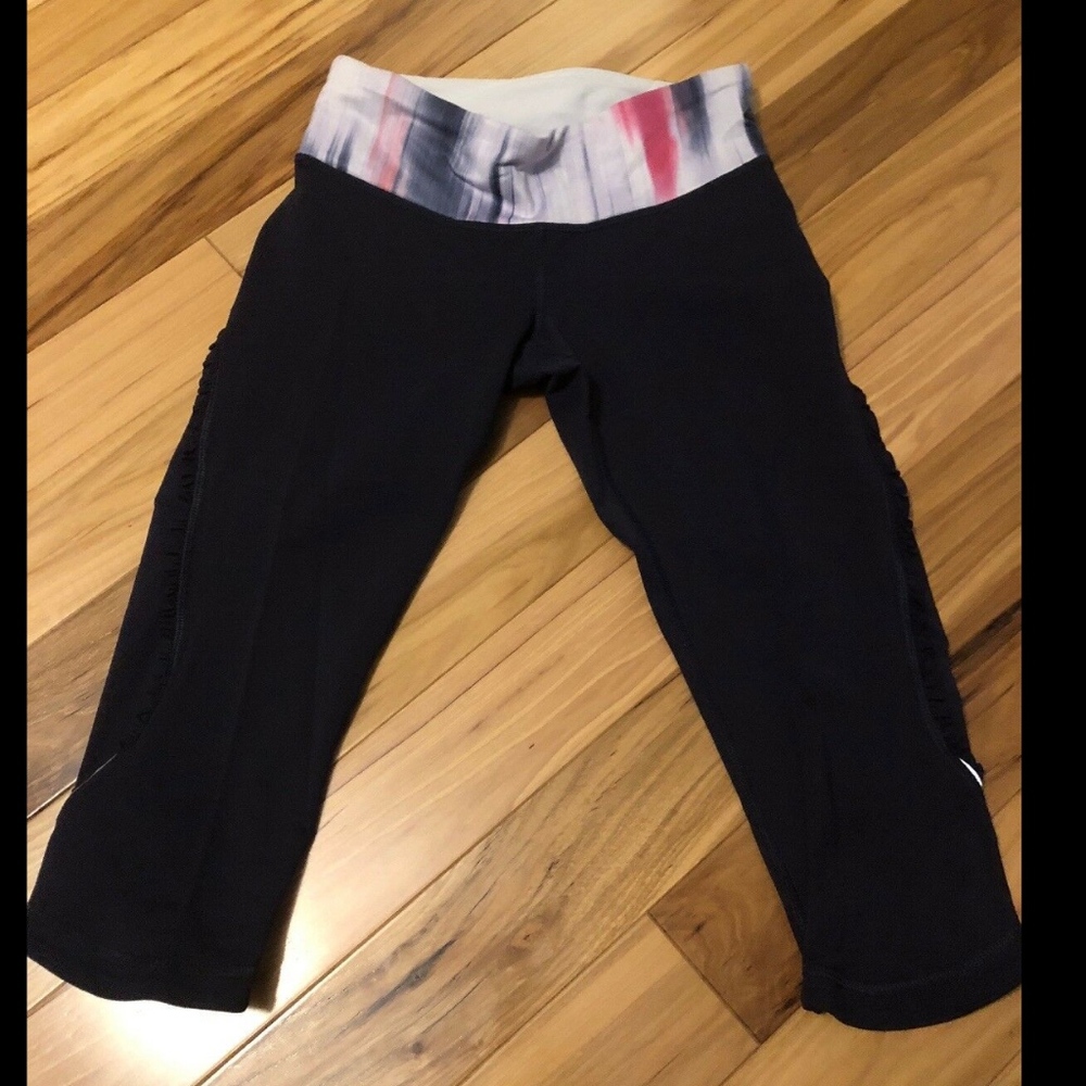 Awesome Lululemon leggings! Crops! Sz 2! Headband!